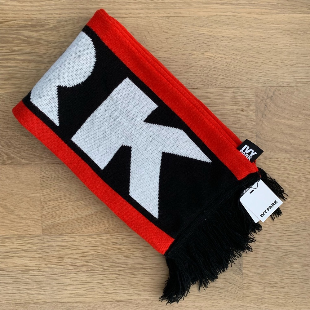 IVY PARK SCARF